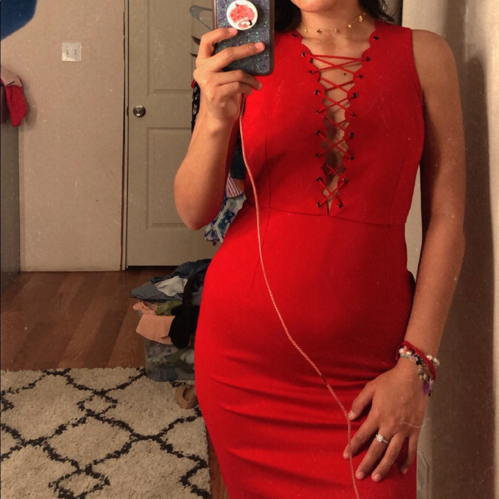 Maxi red dress